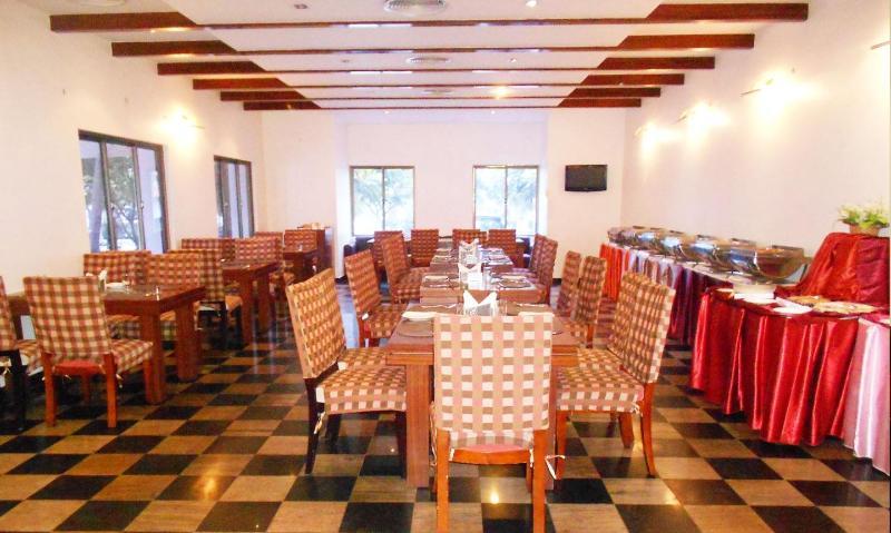 Hotel Riverside Resort And Spa Kumbakonam Luaran gambar